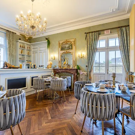 6 Personnes Vue Sur Le Château Appartement La Gaubretiere