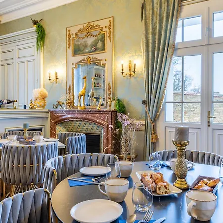 Appartement 6 Personnes Vue Sur Le Château La Gaubretiere