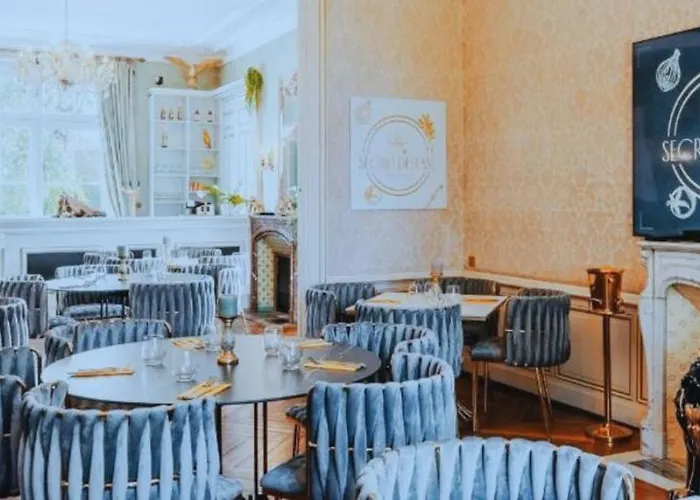 6 Personnes Vue Sur Le Chateau * La Gaubretiere